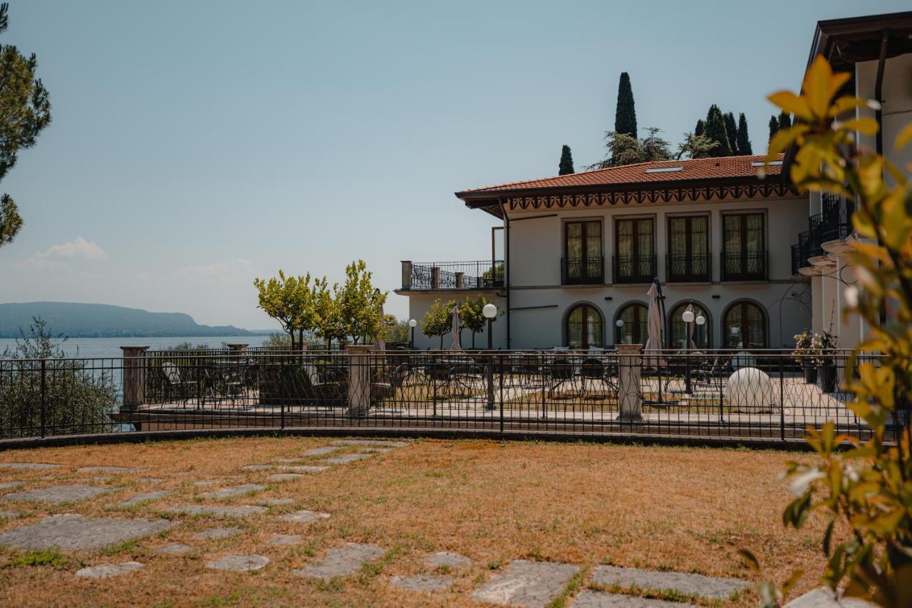 Maria Au - Estella Italia