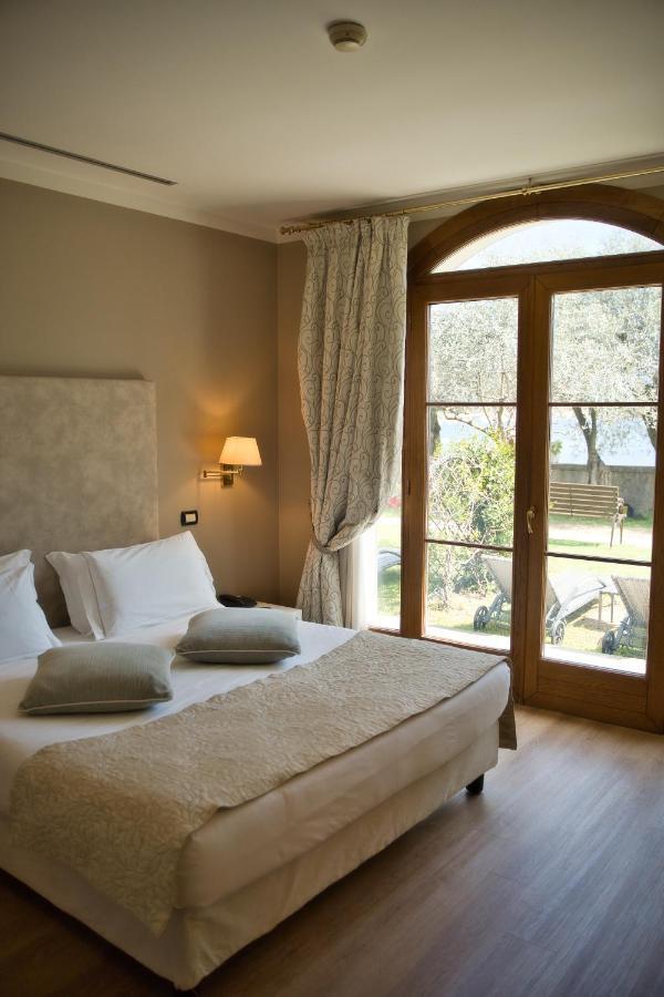 Maria Au - Estella Italia Hotel 4*