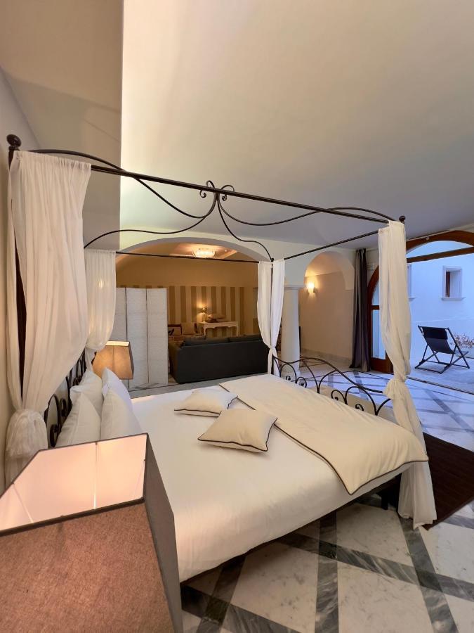 Maria Au - Estella Italia Hotel 4*